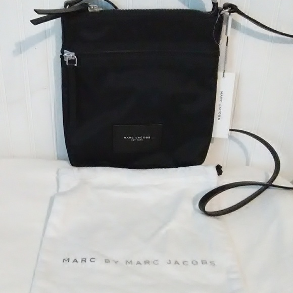 Marc Jacobs Handbags - *SALE NWT Marc Jacobs Crossbody Bag/Dustbag